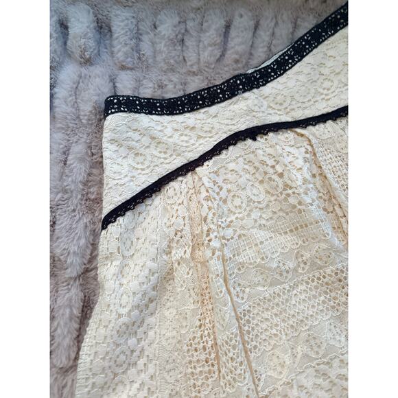 Free People Crochet Lace Mini Tea Skirt Size 0 Apple of My Eye Cream A Line - Picture 4 of 7